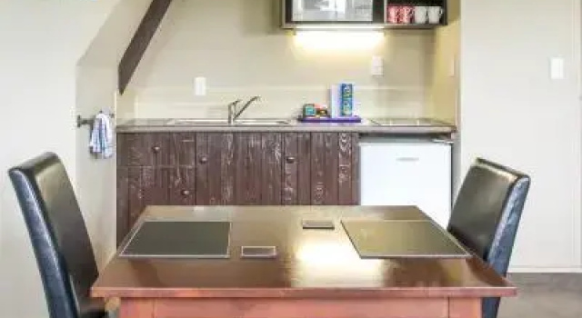 Люкс Camelot Motor Lodge