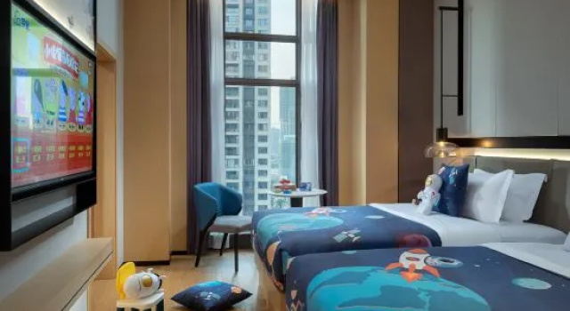 Двухместный семейный люкс Comfort Wyndham Days Hotel Changsha Yuelu (Meixi Lake Art Center Metro Station)