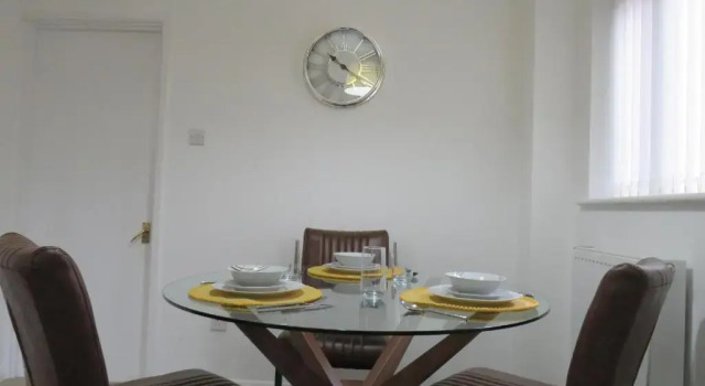Remarkable and Perfect 3 Bed House in Nottingham