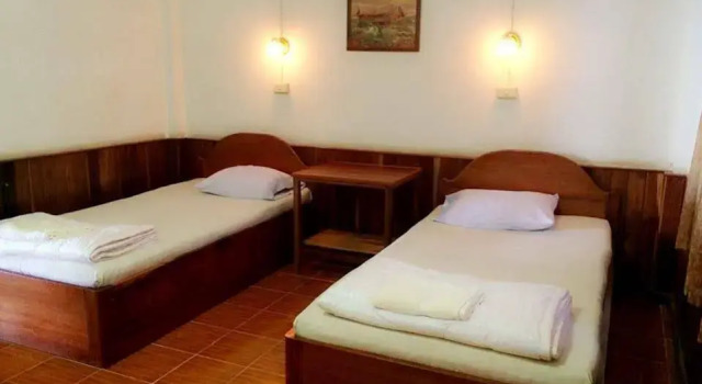 Don Khong 1 Guesthouse, Rezerwuj Hotel Khong Island 