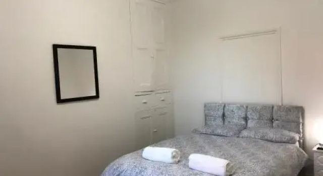 R.L.E 93, Prenota Hotel Birkenhead , vicino a Tranmere Beach