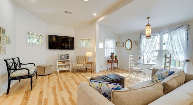 ~ 1 Mi to Dtwn: Wilmington Home w/ Patio!, Забронировать Дом для отпуска Виллы Уилмингтон, рядом с Городской колледж Кейп-Фер, Вилла