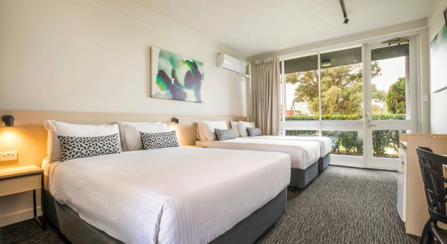 Nightcap at Seaford Hotel, Buchen Sie Hotel Seaford Mornington-Halbinsel