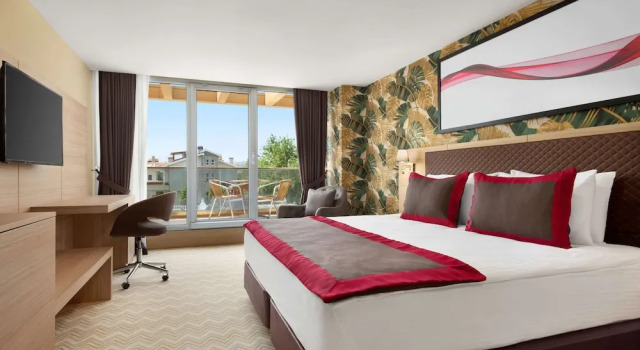 Двухместный люкс с видом на сад Ramada by Wyndham Istanbul Sile