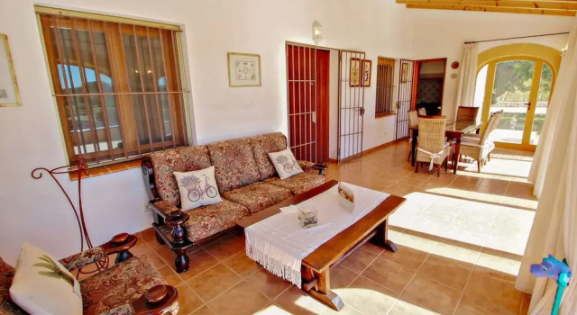 Finca Cantares - holiday home with private swimming pool in Benissa