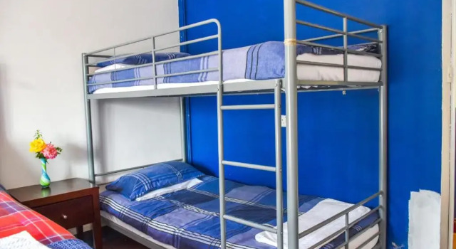 Семейный номер Standard Gatwick Castle B&B