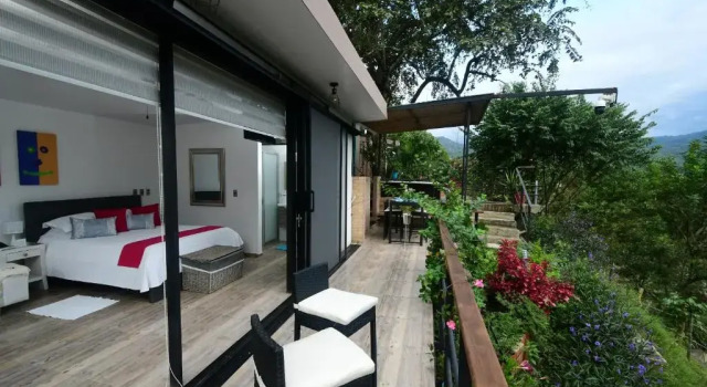 Люкс с балконом Hotel Casa Ambrosia