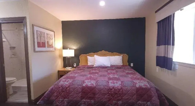 Номер Standard Lakeview Inn