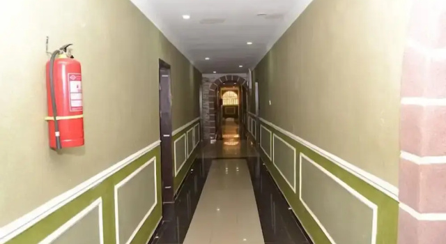 Rosrit Hotel and Suites, Забронировать Отель Бенин-Сити Ikpoba-Okha