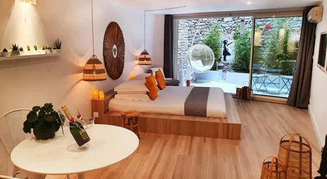 Suite 6, Rezerwuj Hotel Nimes Gard