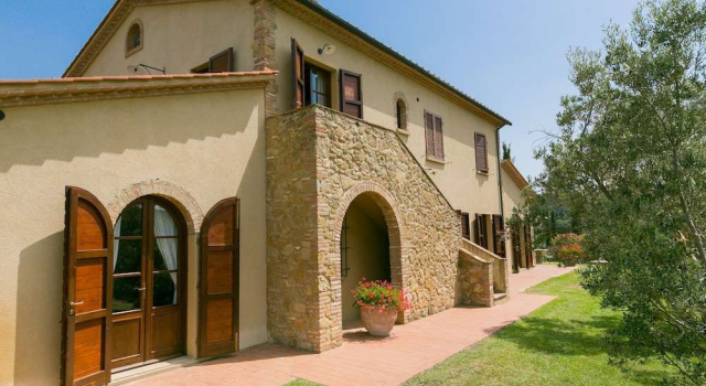 Le Camere del Relais La Pieve Vecchia, Prenota Resort Riparbella Toscana