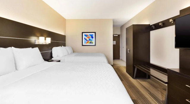 Номер Standard Holiday Inn Express Detroit-Warren/General Motors Technology Center by IHG