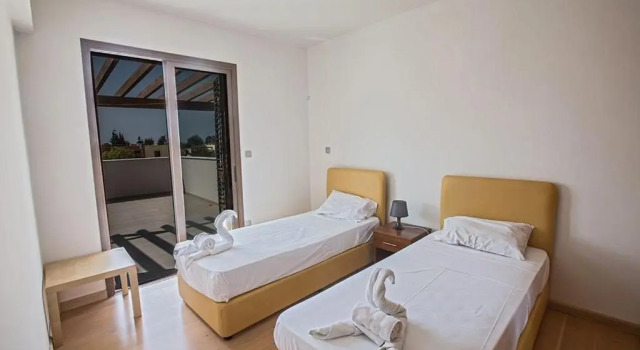 Villa Petreris Dyo - Lovely 3 Bedroom Ayia Napa Villa with Pool - Short walk to Nissi Avenue