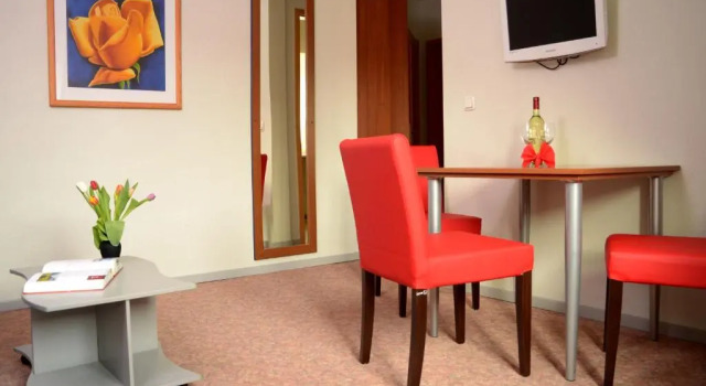 Апартаменты Hotel & Apartments Fürstenhof am Bauhaus