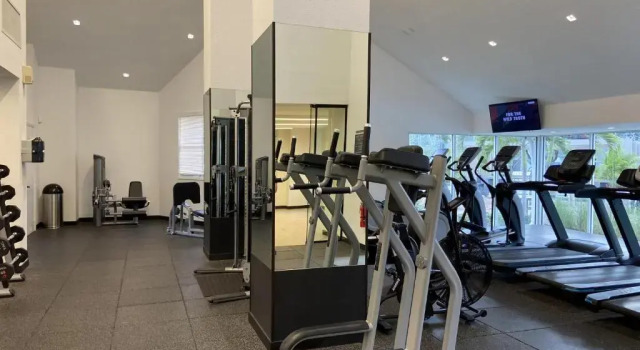 Апартаменты Dharma Home Suites Dania Beach at Sheridan Ocean Club