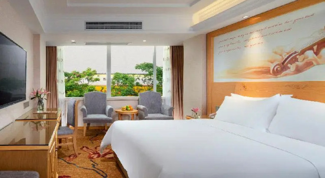 Vienna Hotel Guangxi Hezhou Guposhan Suifeng
