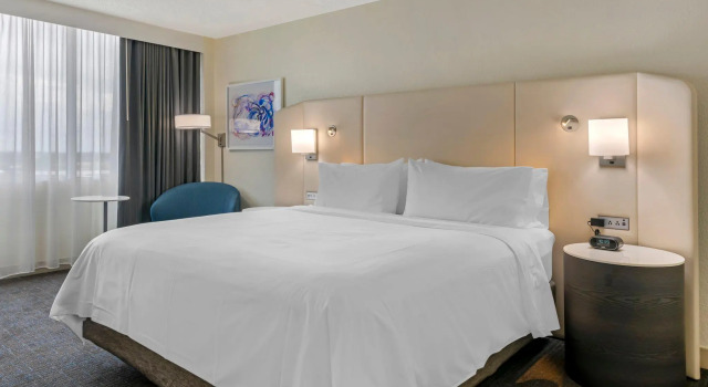 Двухместный номер Standard Delta Hotels by Marriott West Palm Beach