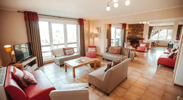 Le Milan Royal 26 pers, Malmedy, Balnéo, vue, calme, Забронировать Отель Мальмеди 