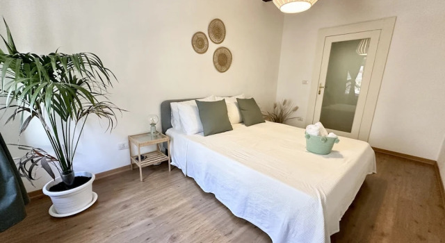 Historical 1400 Ft2 Apartment At Temple Of Apollo