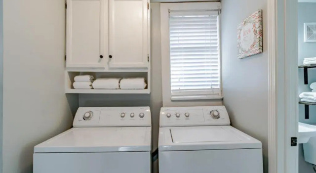 Dauphin District Darling #4 Downtown, Dining, Boek Hotel Hotels in Alabama met parkeren, Parkeren