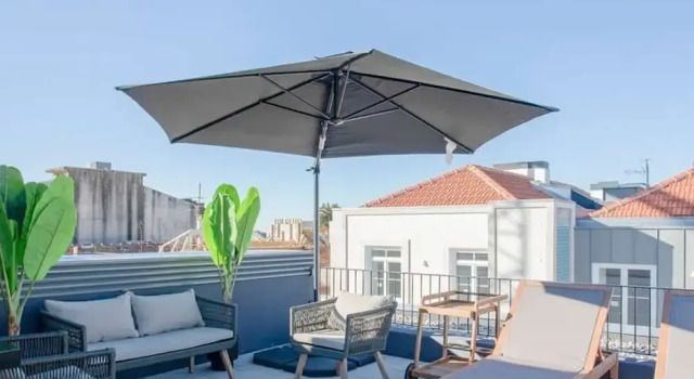 Апартаменты Liiiving in Porto-modern Glam Rooftop Apartment
