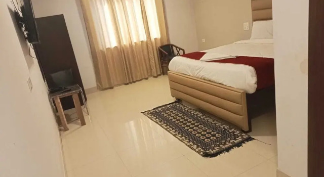 Hotel Fabulous - Delhi International Airport, Забронировать Отель Отели Нью-Дели с завтраком, Завтраки