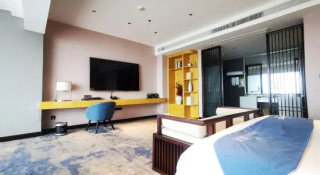 Люкс Deluxe Yuanrong Hotel