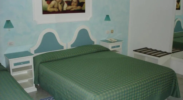 Трёхместный номер Standard Hotel Ristorante Borgo La Tana