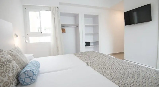 Camera Standard con balcone Hotel Chevy & Suites