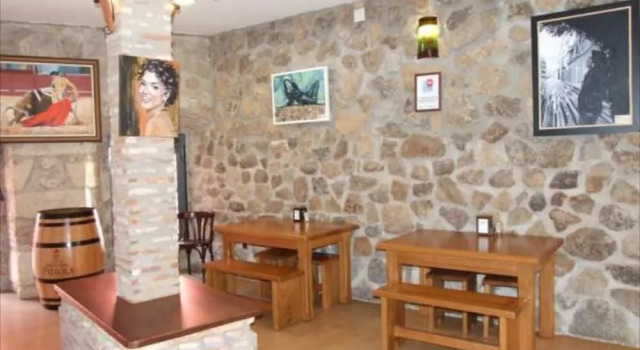 Hostal Rural las Nogalas, Book Hotel Hotels in Extremadura with a Pool, Swimming Pool