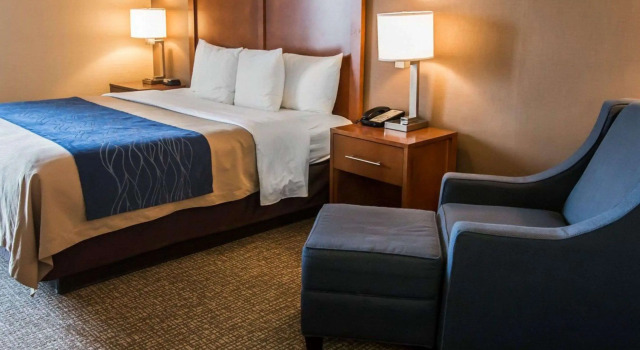 Двухместный номер Standard Comfort Inn Crystal Lake - Algonquin