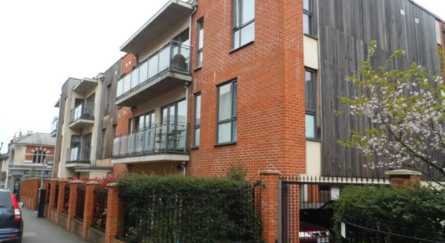 Guildford - The Bars Development, Забронировать Отель Отели Суррей с парковкой, Парковка