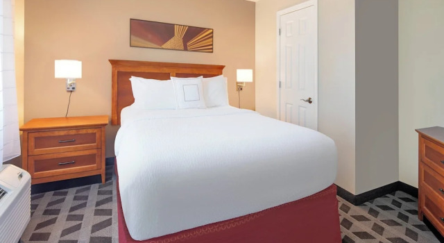 Люкс TownePlace Suites by Marriott Bentonville Rogers