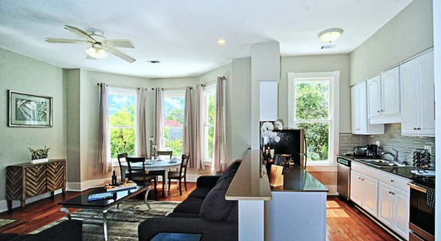 2 Bed Home in Downtown Savannah, Забронировать Отель Бизнес-отели Саванны, рядом с Музей африканского искусства в городе Саванна, 4* 5*