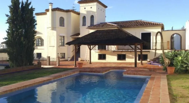 Вилла Amazing villa to rent at Estepona - near beaches