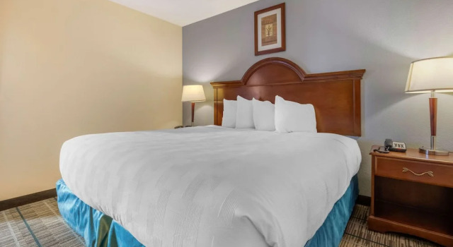 Люкс с балконом MainStay Suites Grantville - Hershey North