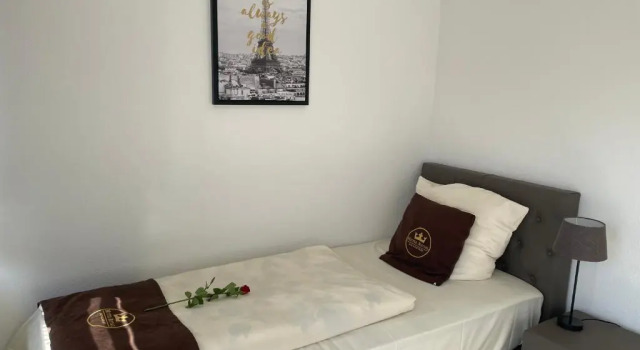 Трёхместный номер Standard Hotel Royal