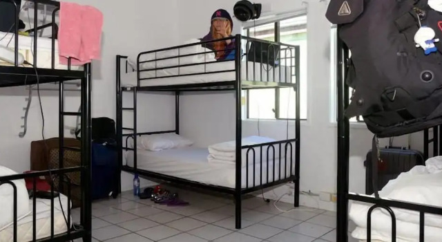 Кровать в общем номере (женский номер) Gonow Family Backpackers Hostel