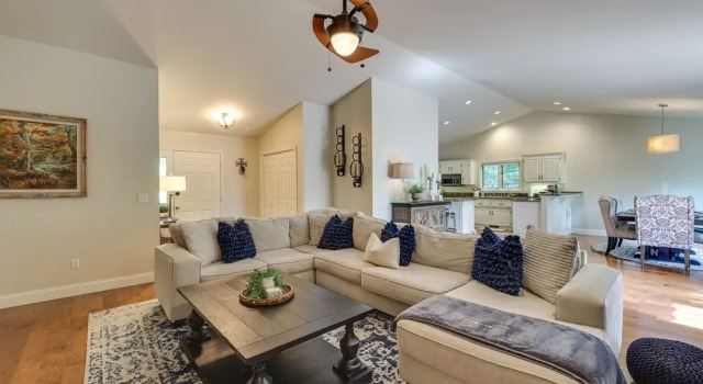 Bella Vista Vacation Rental: Access to Loch Lomond, Varaa Hotelli Bella Vista 