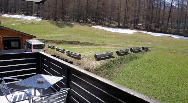 Трёхместный номер Standard с видом на горы B&B Matterhorn Golf