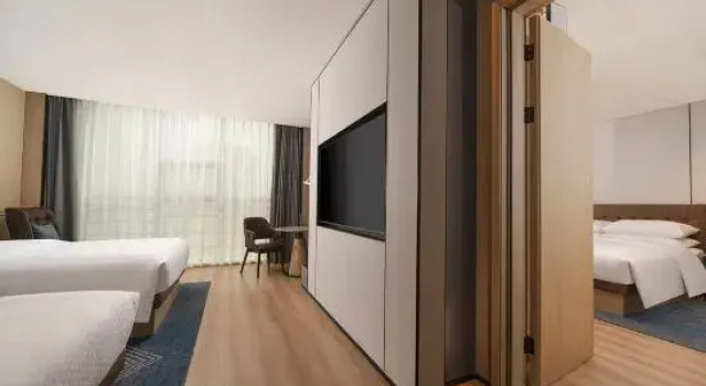 Люкс Comfort Отель Four Points By Sheraton Mianyang