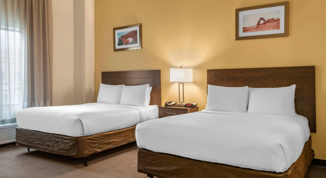 Четырёхместный люкс Sleep Inn & Suites Moab near Arches National Park