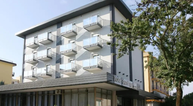 Трёхместный номер Comfort с балконом Hotel Domingo