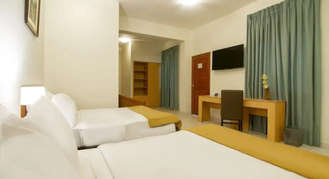 Номер Executive El Dorado Express Hotel