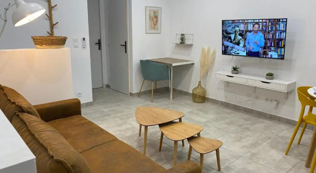Апартаменты Spacieux T2 proche stade Brutus et Giral