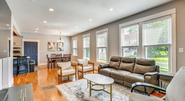 Pet-friendly Lancaster Home 13 Mi to Dtwn Buffalo, Reservar Hotel Lancaster Nova Iorque