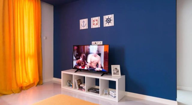 Pop your C-O-L-O-R-S - Funky and Modern 1BDR. Apt.
