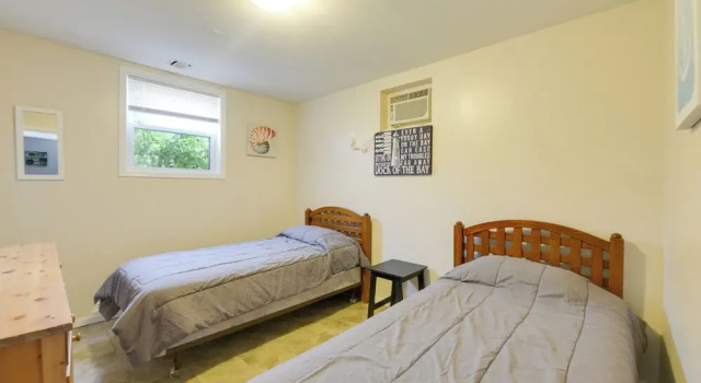 Seaside Heights Cottage < 1 Mile to Beaches!, Забронировать Дом для отпуска Коттеджи Джерси-Шор, Коттедж