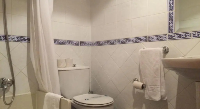Трёхместный номер Standard Hotel Hermanos Macias