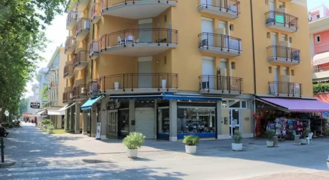 Lovely Bright Flat Near the Beach, Забронировать Апартаменты/квартира Бибионе-Пинеда Венето, рядом с Долина Вальгранде